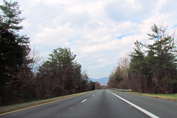 a straight stretch of I-64 west from Charlottesville