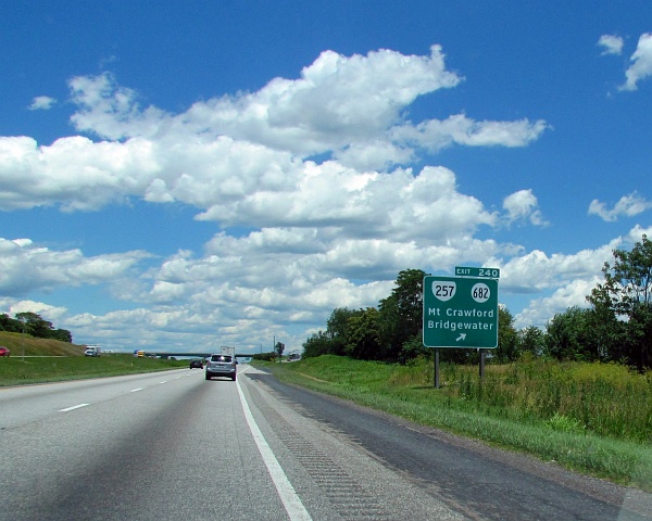 Interstate 81 south of Harrisonburg, VA, USA