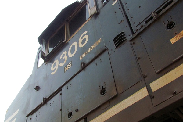 NS 9306 lettering