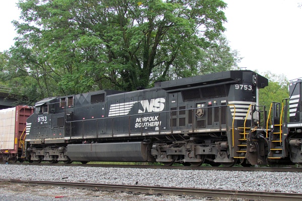 engine NS 9753 by itself